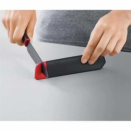 Joseph Joseph Set De 2 Couteaux Chef Et Office Et Fourreaux Aiguiseurs Céramique – Image 2